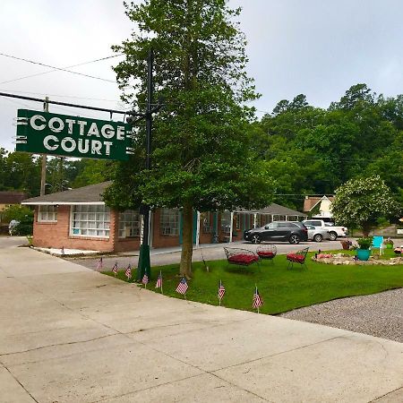 Dame Fortune'S Cottage Court هوت سبرنغز المظهر الخارجي الصورة